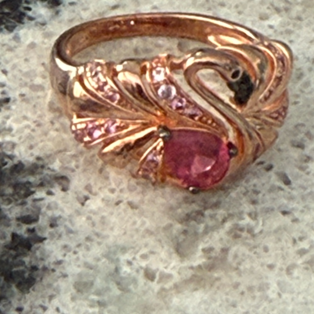 4/$20 Rose Gold Pink and Gold Swan Ring
